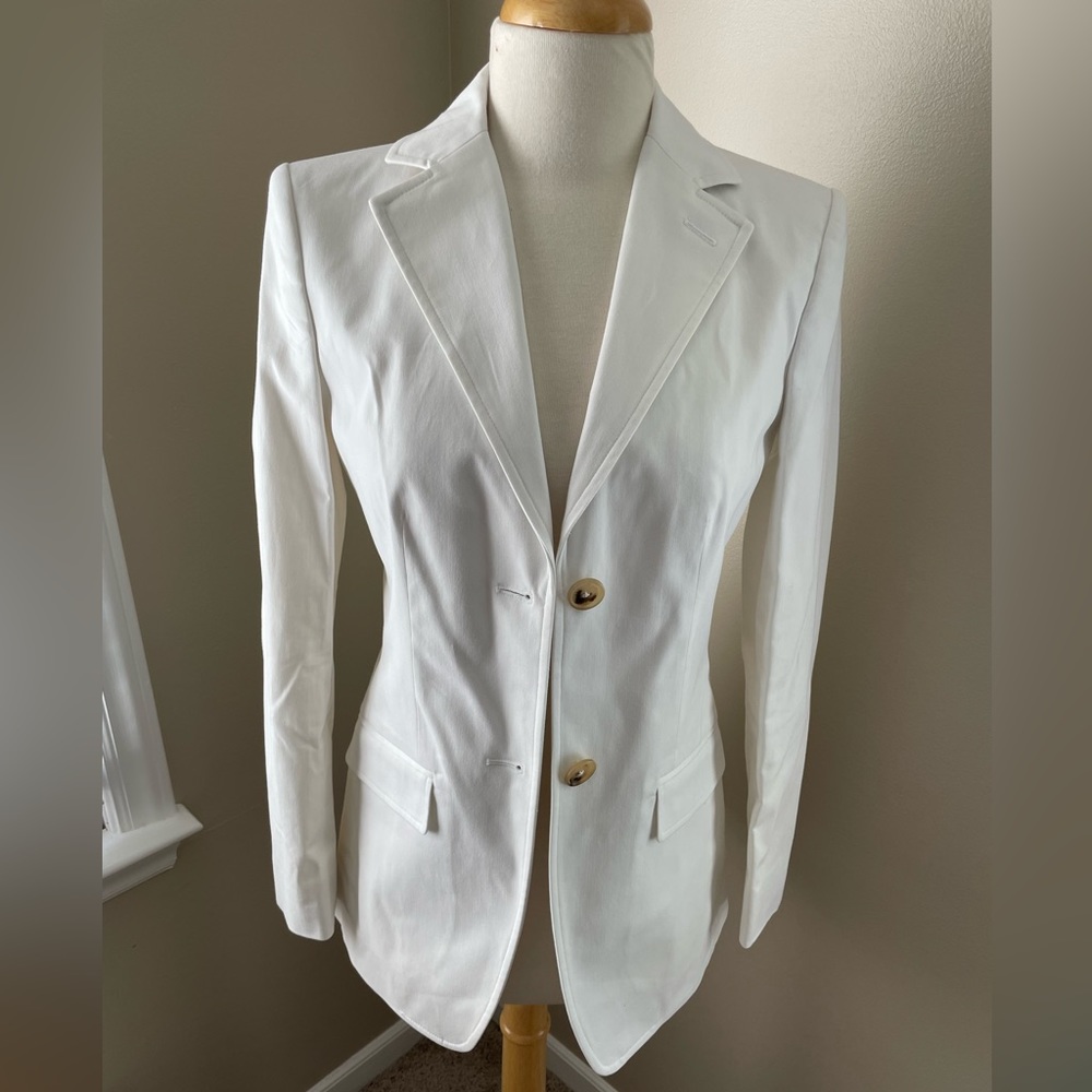 Cute summer blazer! NWT matching pants listed separately in my closet.